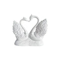 1 Piece of Simple and Modern Heart-To-Heart Couple Swan Statue Ornament, Romantic Love Home Decoration, Romantic Art Sculpture for Living Room Tabletop